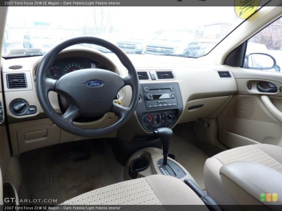 Dark Pebble/Light Pebble Interior Photo for the 2007 Ford Focus ZXW SE Wagon #46045310