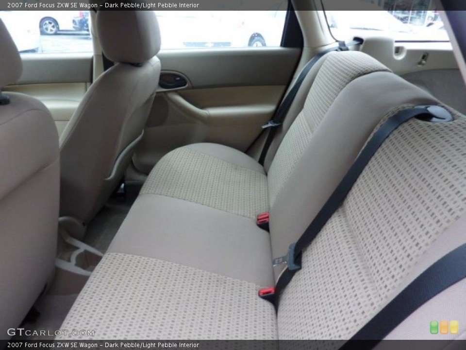 Dark Pebble/Light Pebble Interior Photo for the 2007 Ford Focus ZXW SE Wagon #46045322