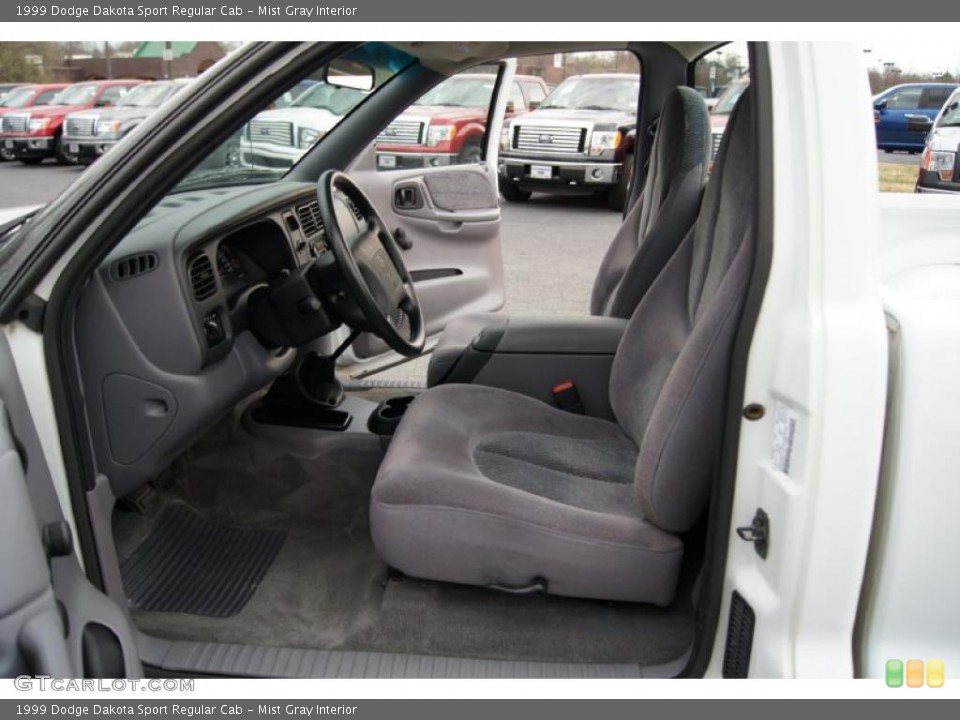 Mist Gray Interior Photo for the 1999 Dodge Dakota Sport Regular Cab #46046894