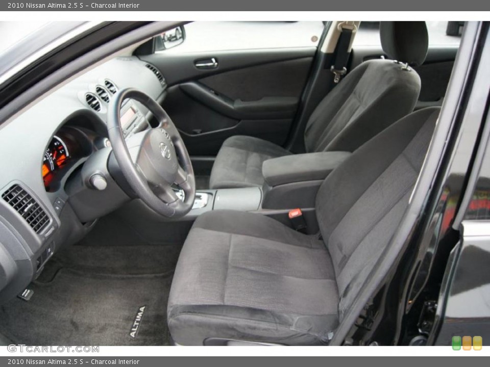Charcoal Interior Photo for the 2010 Nissan Altima 2.5 S #46047128