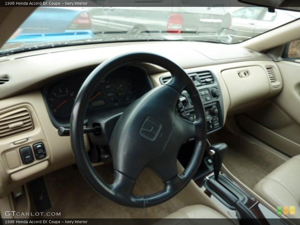 Ivory Interior Dashboard for the 1998 Honda Accord EX Coupe #46048517