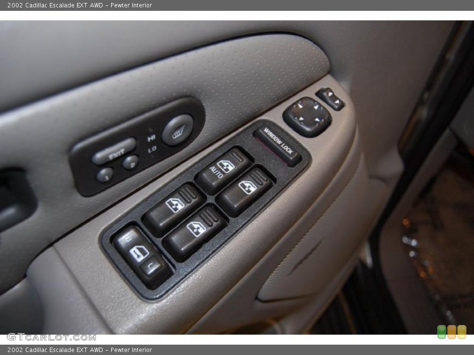 Pewter Interior Controls for the 2002 Cadillac Escalade EXT AWD #46051588