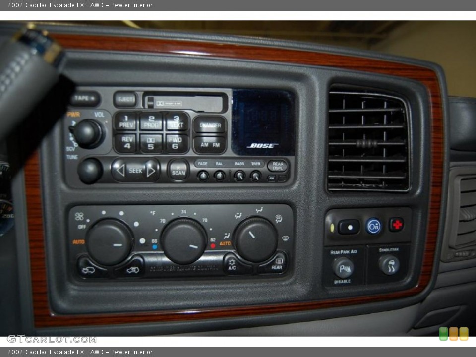 Pewter Interior Controls for the 2002 Cadillac Escalade EXT AWD #46051687