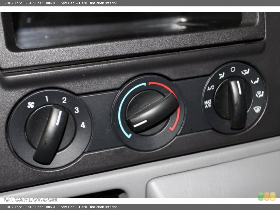 Dark Flint cloth Interior Controls for the 2007 Ford F250 Super Duty XL Crew Cab #46057268