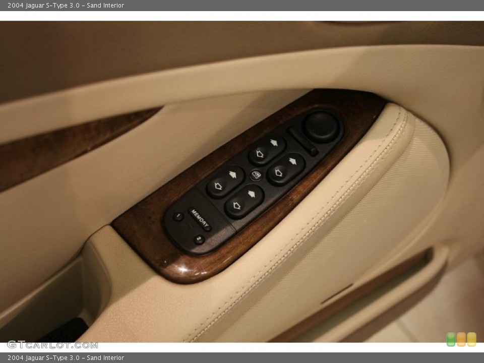 Sand Interior Controls for the 2004 Jaguar S-Type 3.0 #46060215