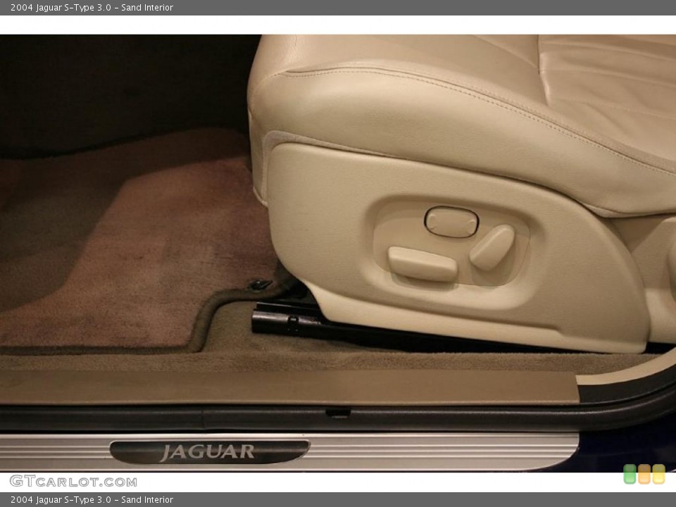 Sand Interior Controls for the 2004 Jaguar S-Type 3.0 #46060233