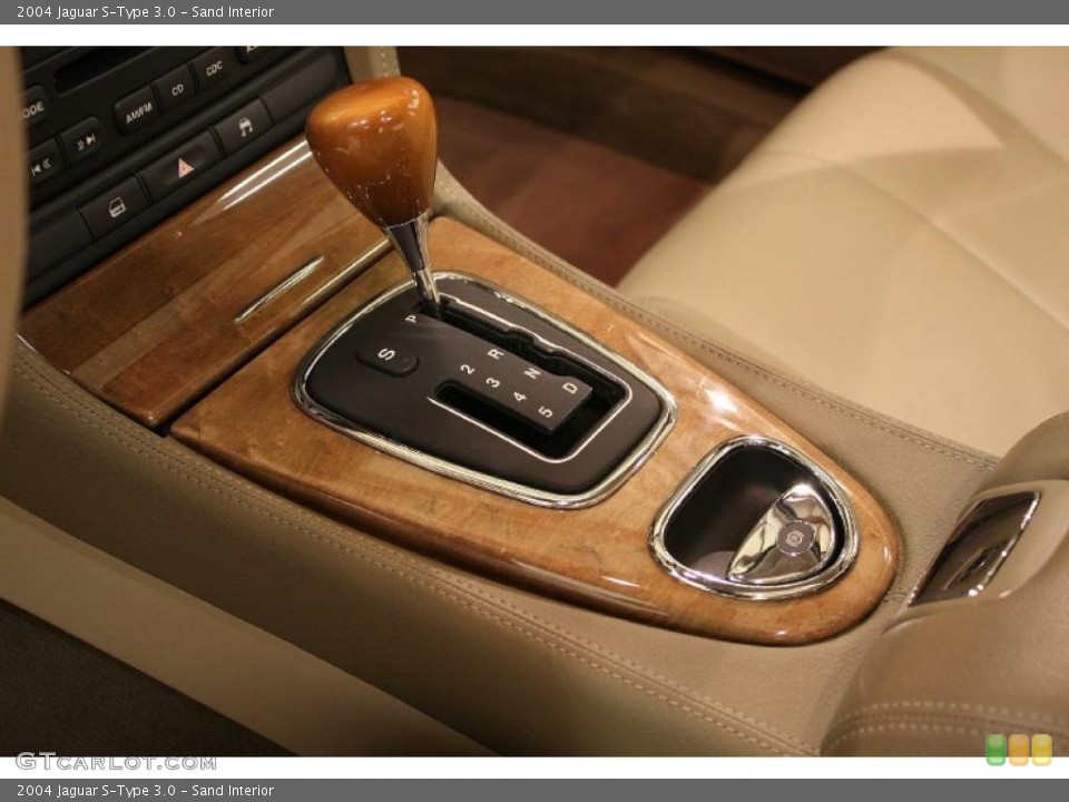Sand Interior Transmission for the 2004 Jaguar S-Type 3.0 #46060290