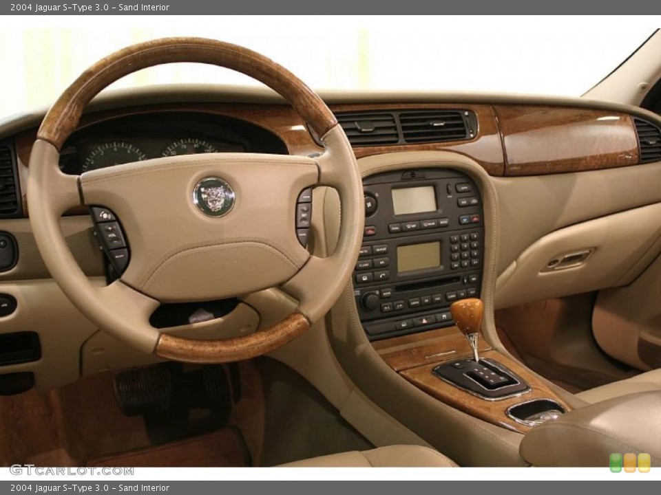 Sand Interior Dashboard for the 2004 Jaguar S-Type 3.0 #46060314