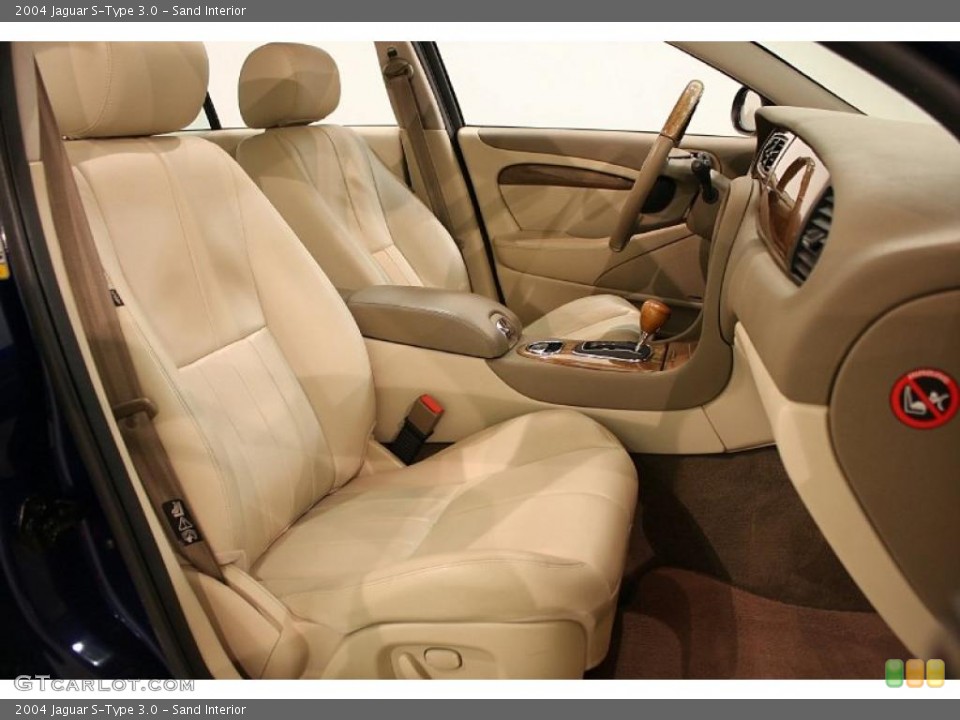 Sand Interior Photo for the 2004 Jaguar S-Type 3.0 #46060329
