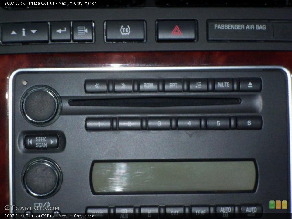 Medium Gray Interior Controls for the 2007 Buick Terraza CX Plus #46061109