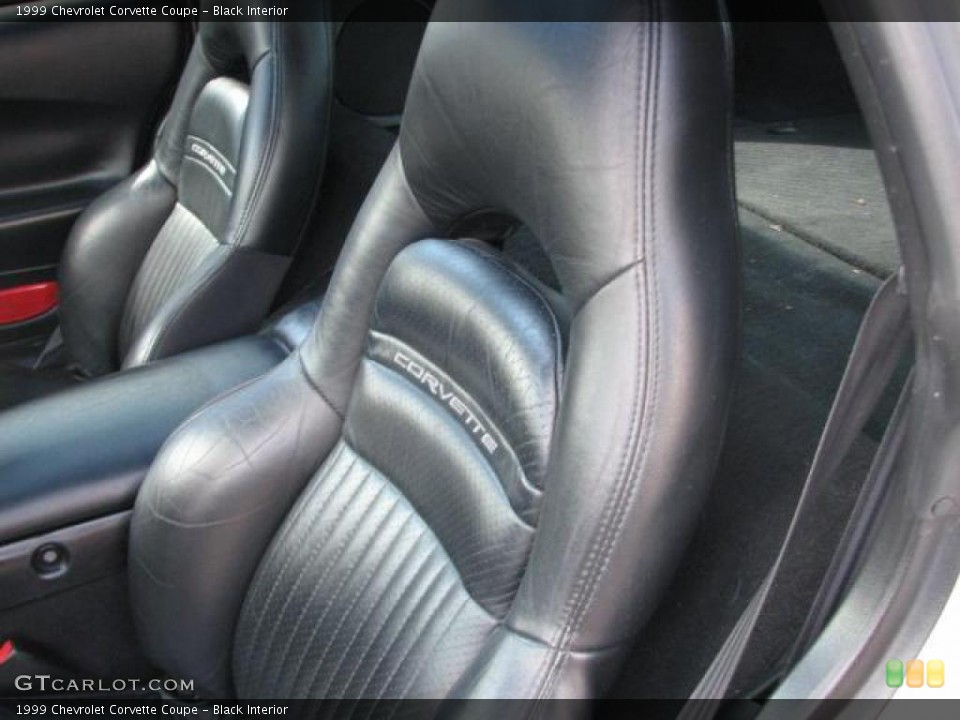 Black Interior Photo for the 1999 Chevrolet Corvette Coupe #46067413