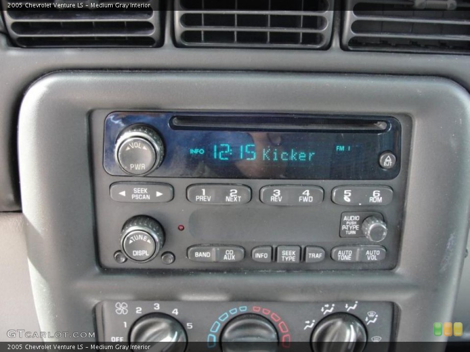Medium Gray Interior Controls for the 2005 Chevrolet Venture LS #46073682