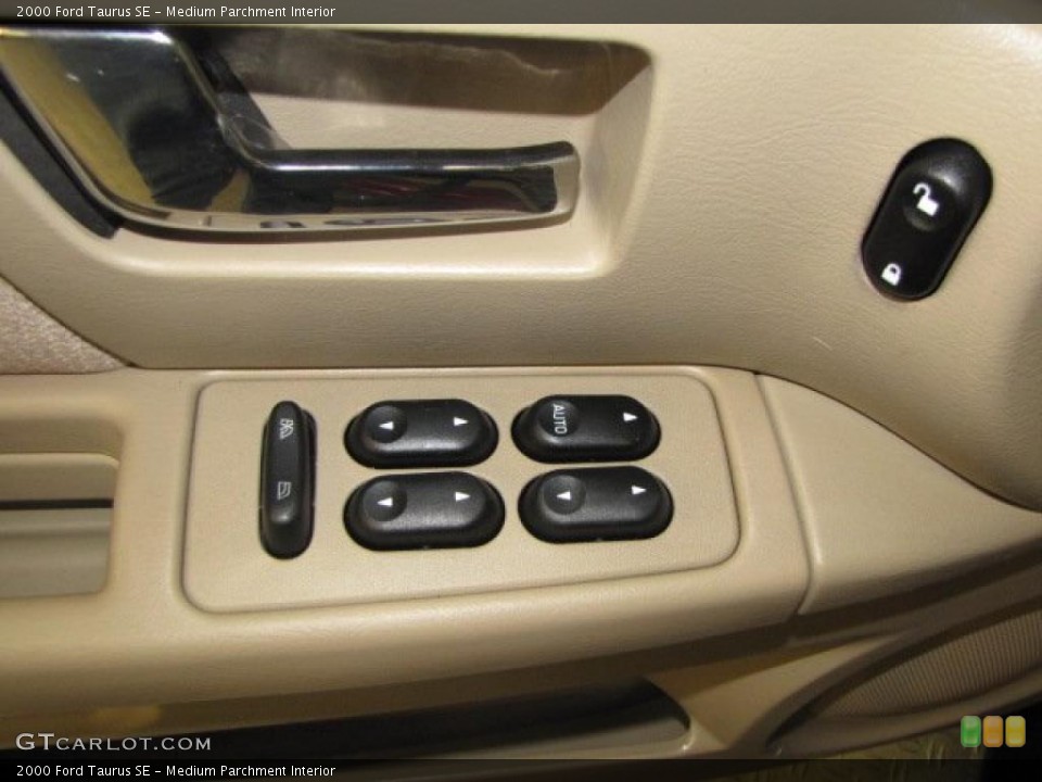Medium Parchment Interior Controls for the 2000 Ford Taurus SE #46074013