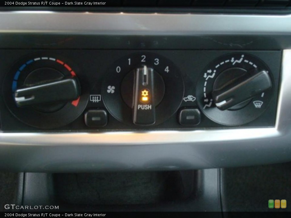 Dark Slate Gray Interior Controls for the 2004 Dodge Stratus R/T Coupe #46075445