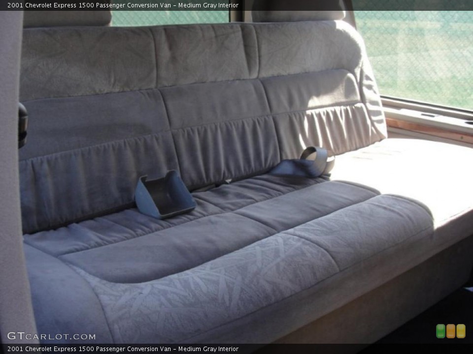 Medium Gray Interior Photo for the 2001 Chevrolet Express 1500 Passenger Conversion Van #46076150