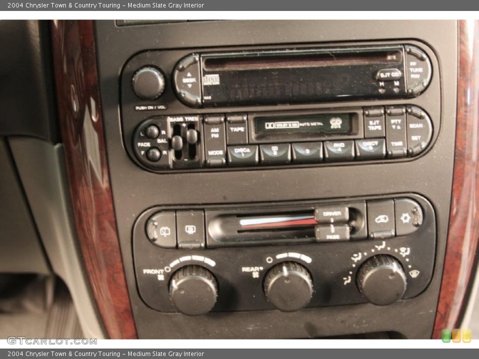 Medium Slate Gray Interior Controls for the 2004 Chrysler Town & Country Touring #46077090