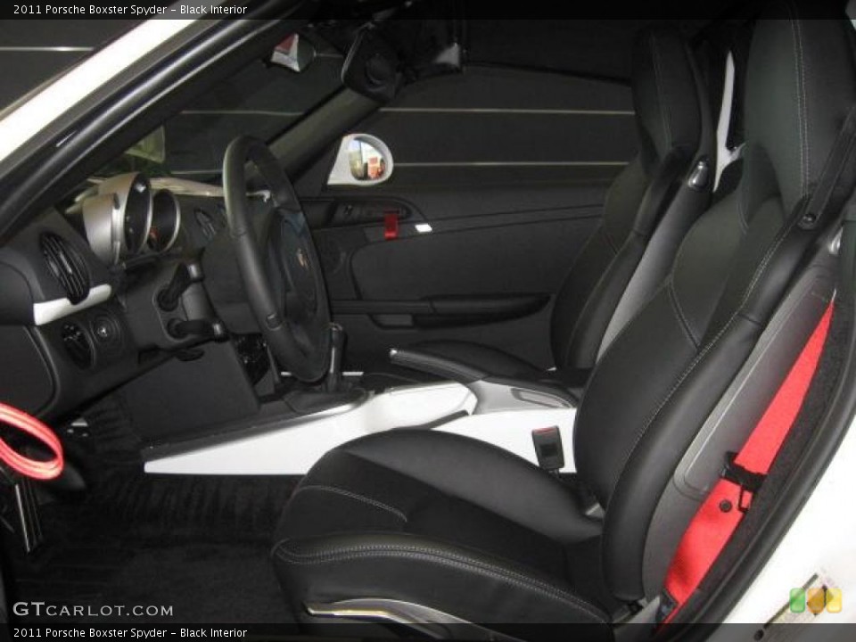Black Interior Photo for the 2011 Porsche Boxster Spyder #46079035