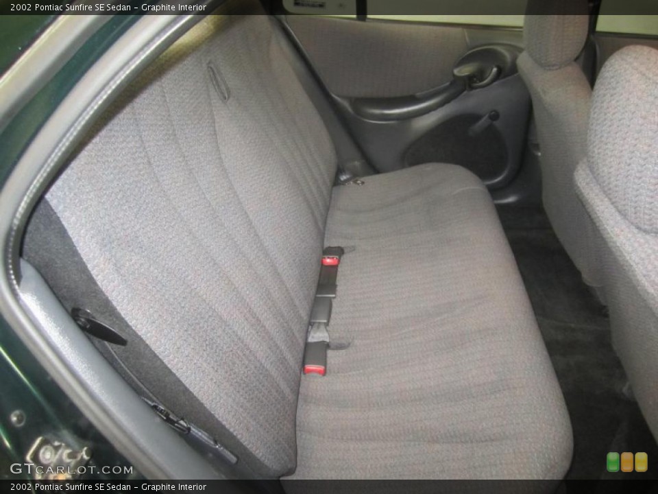 Graphite Interior Photo for the 2002 Pontiac Sunfire SE Sedan #46086965