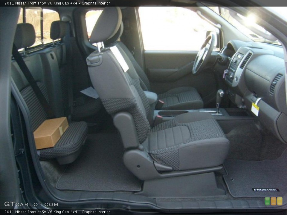 Graphite Interior Photo for the 2011 Nissan Frontier SV V6 King Cab 4x4 #46089245