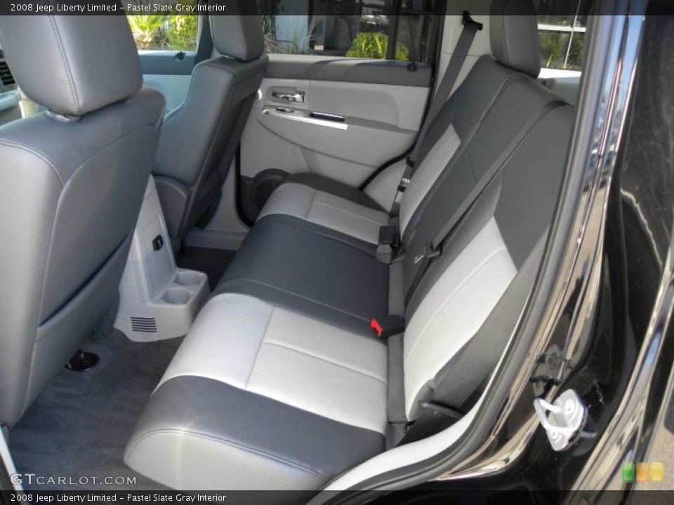 Pastel Slate Gray Interior Photo for the 2008 Jeep Liberty Limited #46098467
