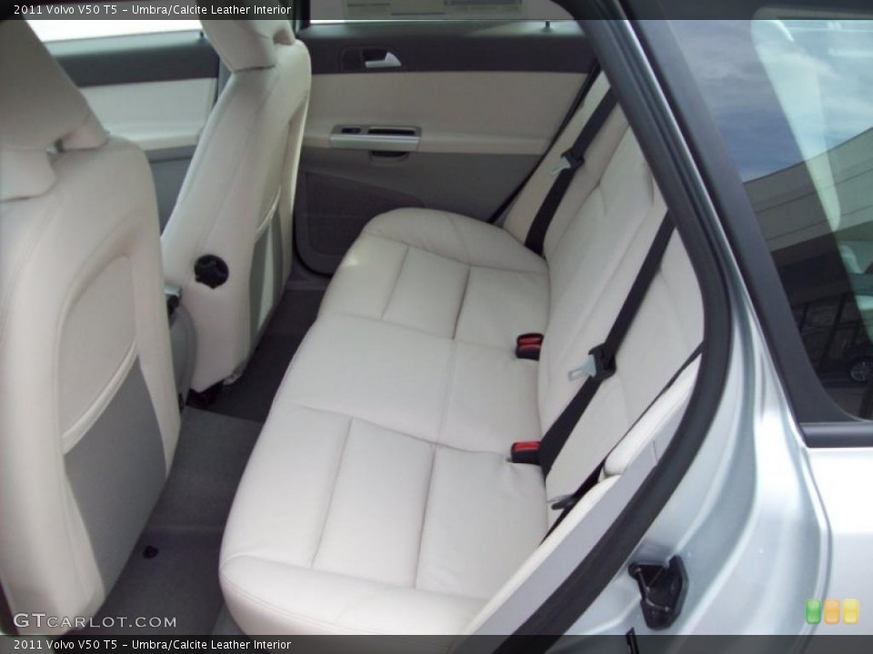 Umbra/Calcite Leather Interior Photo for the 2011 Volvo V50 T5 #46099985