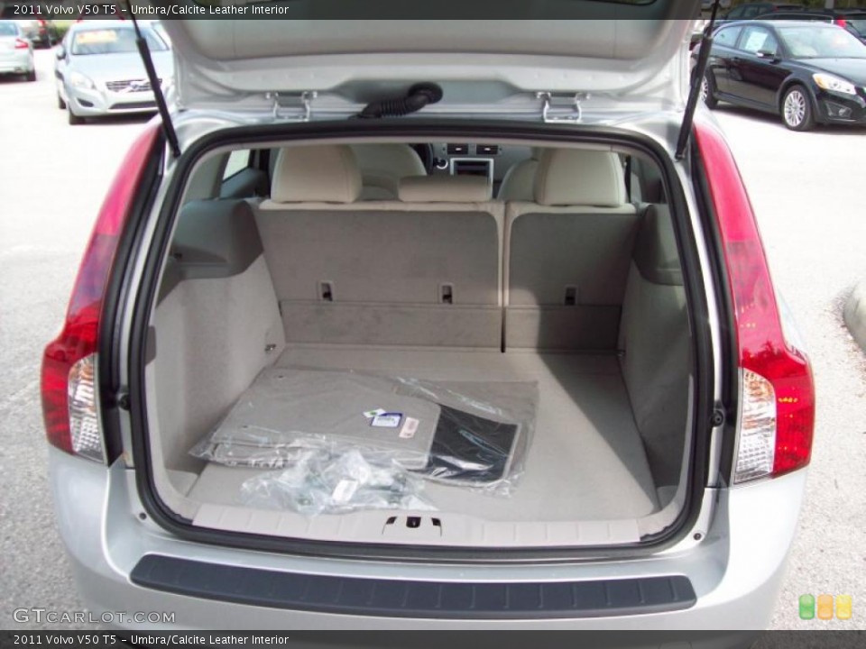 Umbra/Calcite Leather Interior Trunk for the 2011 Volvo V50 T5 #46099994
