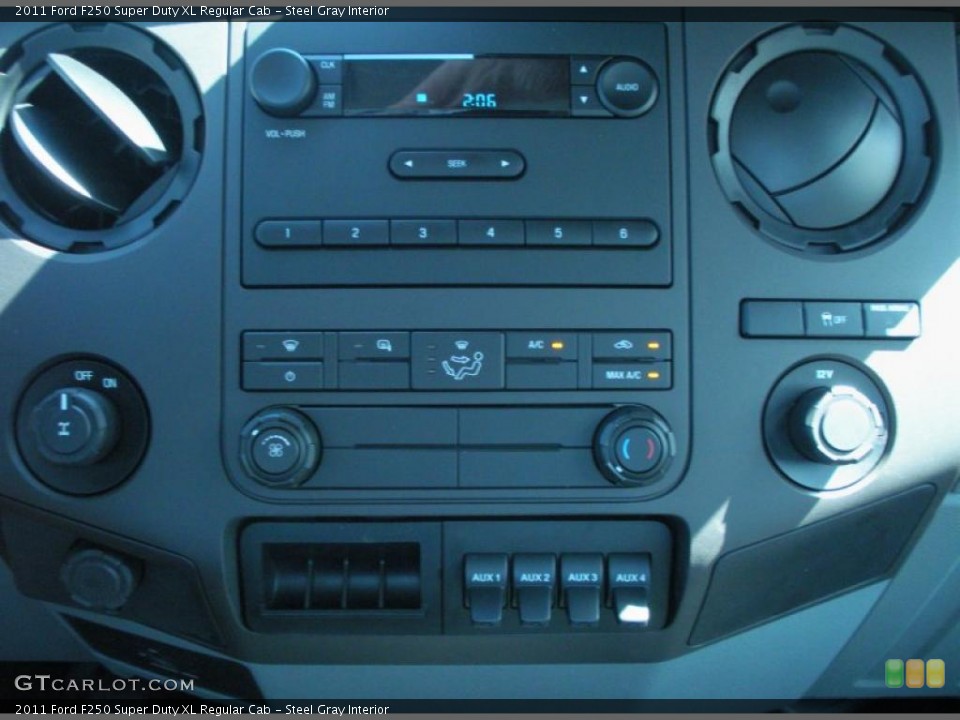 Steel Gray Interior Controls for the 2011 Ford F250 Super Duty XL Regular Cab #46105892