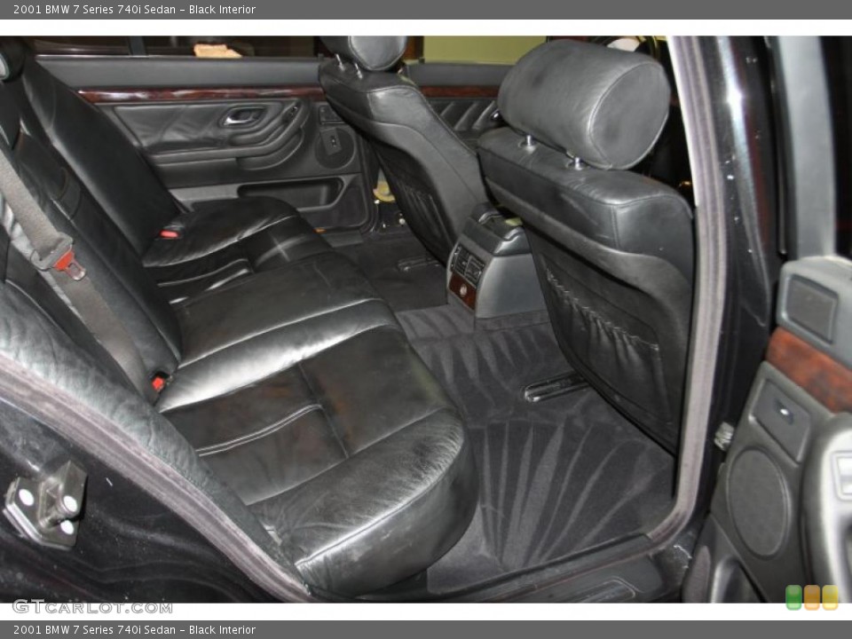 Black Interior Photo for the 2001 BMW 7 Series 740i Sedan #46106678