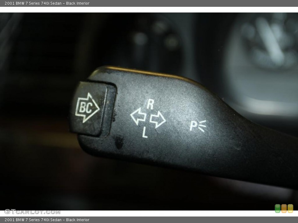 Black Interior Controls for the 2001 BMW 7 Series 740i Sedan #46106798