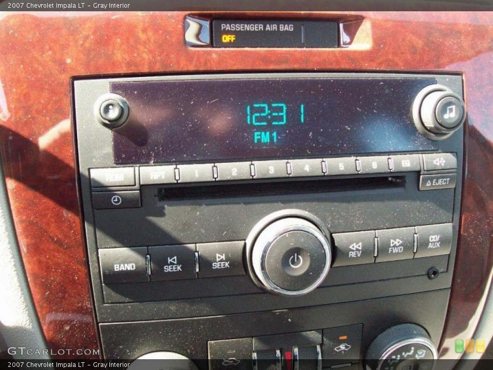 Gray Interior Controls for the 2007 Chevrolet Impala LT #46107629