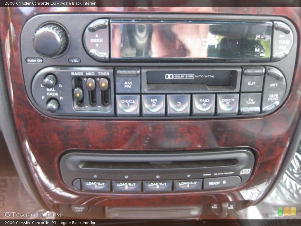 Agate Black Interior Controls for the 2000 Chrysler Concorde LXi #46114106