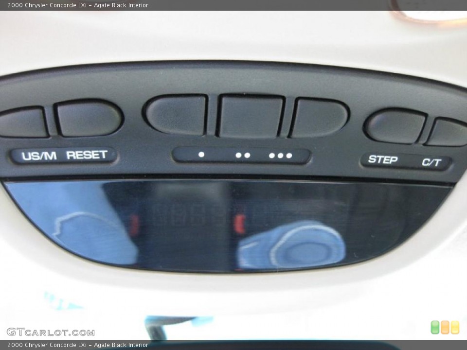 Agate Black Interior Controls for the 2000 Chrysler Concorde LXi #46114130
