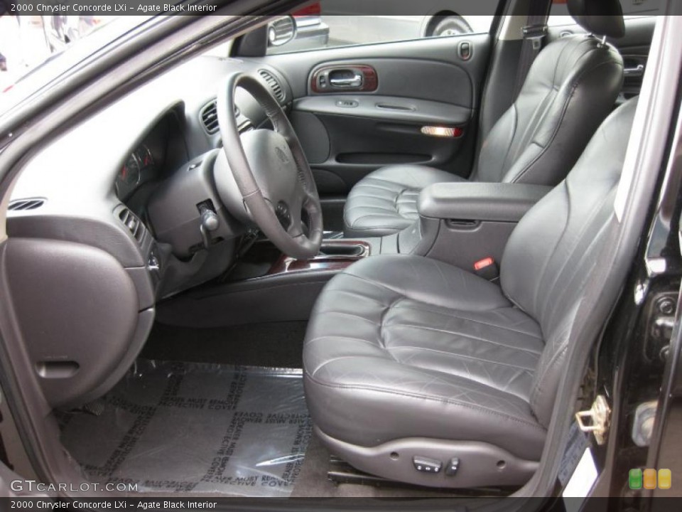 Agate Black Interior Photo for the 2000 Chrysler Concorde LXi #46114184