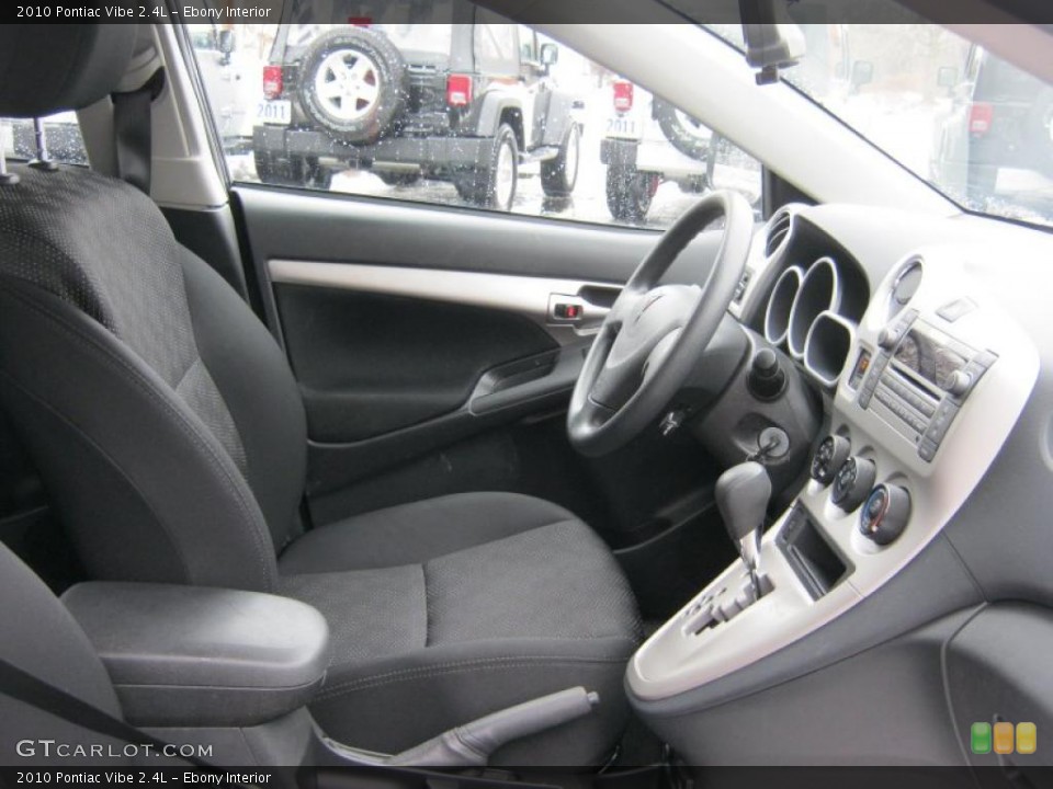 Ebony Interior Photo for the 2010 Pontiac Vibe 2.4L #46116947