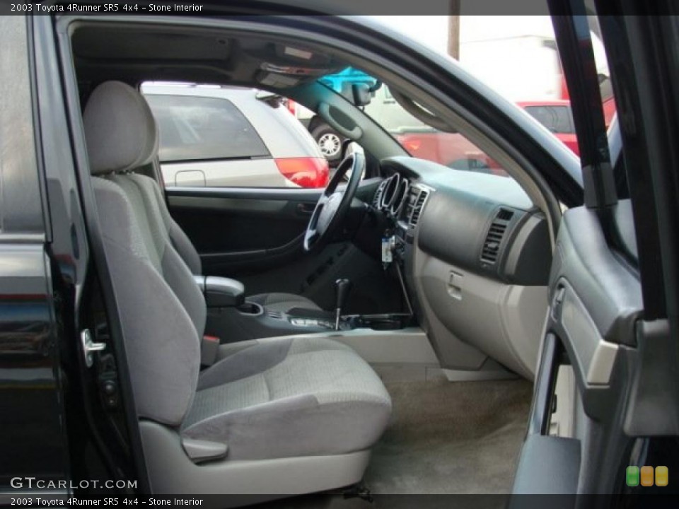 Stone Interior Photo for the 2003 Toyota 4Runner SR5 4x4 #46124073