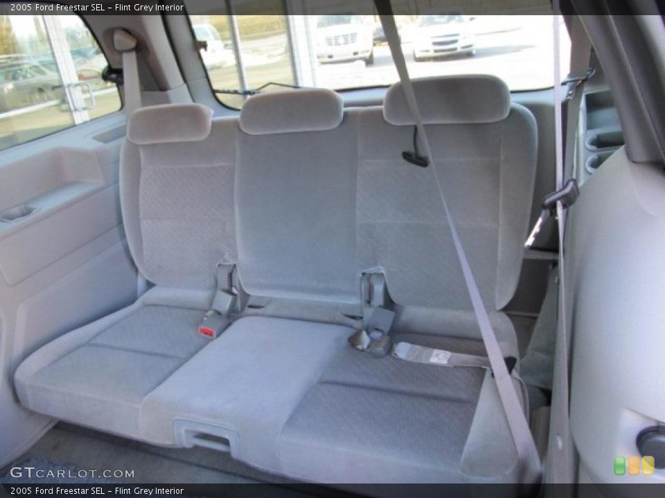 Flint Grey Interior Photo for the 2005 Ford Freestar SEL #46127658