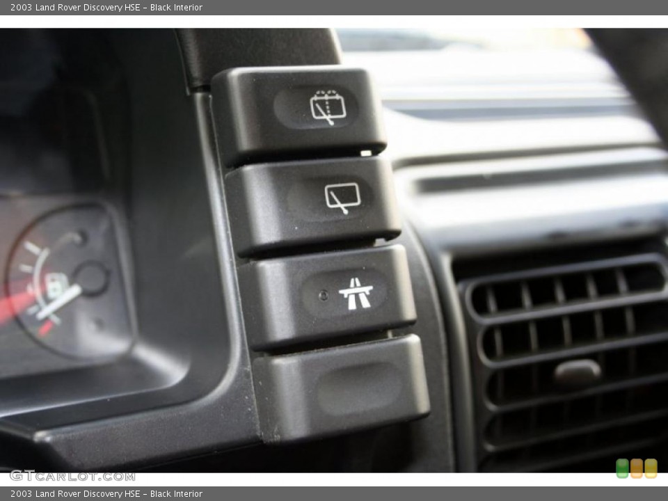 Black Interior Controls for the 2003 Land Rover Discovery HSE #46128085