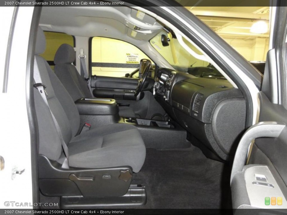 Ebony Interior Photo for the 2007 Chevrolet Silverado 2500HD LT Crew Cab 4x4 #46132132