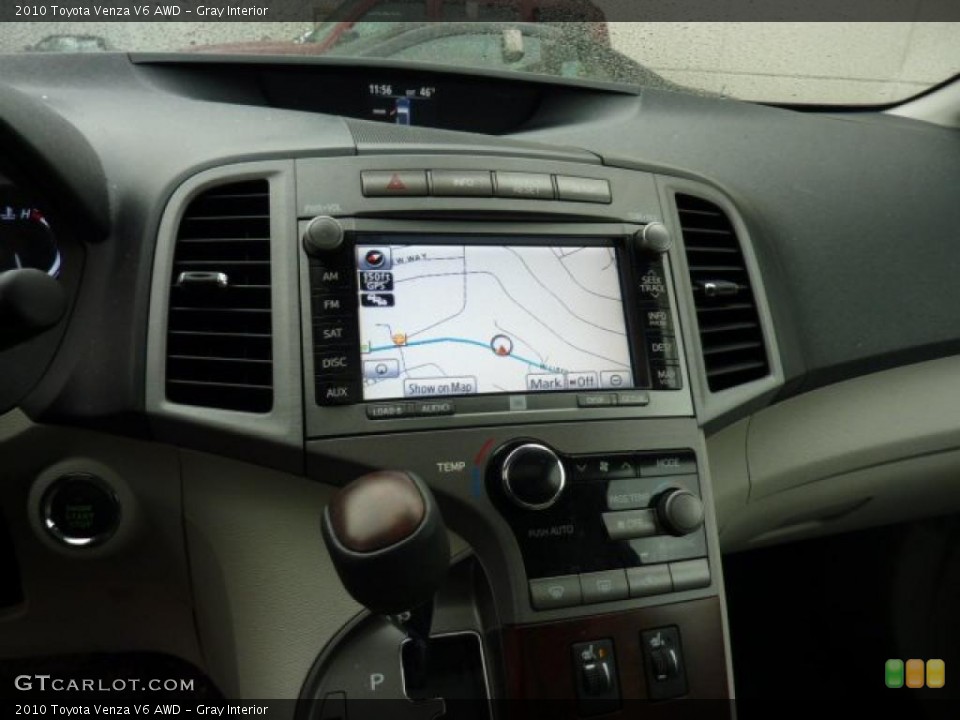 Gray Interior Navigation for the 2010 Toyota Venza V6 AWD #46136041
