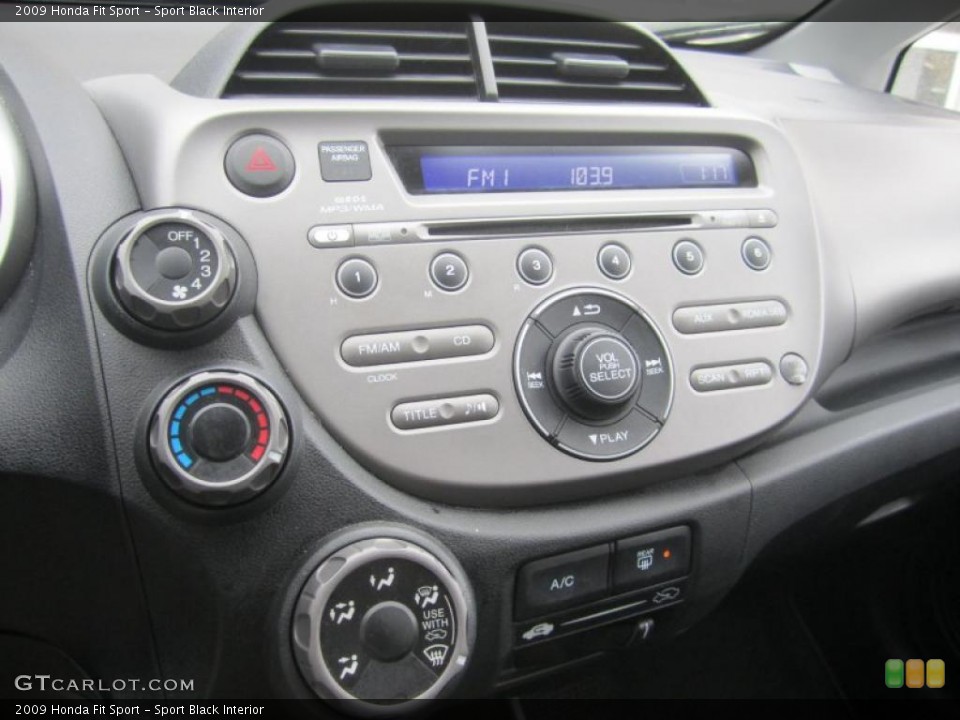 Sport Black Interior Controls for the 2009 Honda Fit Sport #46137661