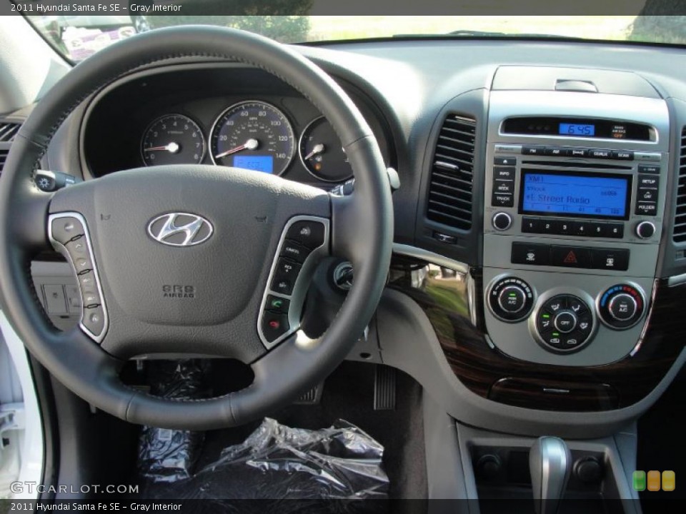 Gray Interior Dashboard for the 2011 Hyundai Santa Fe SE #46137757