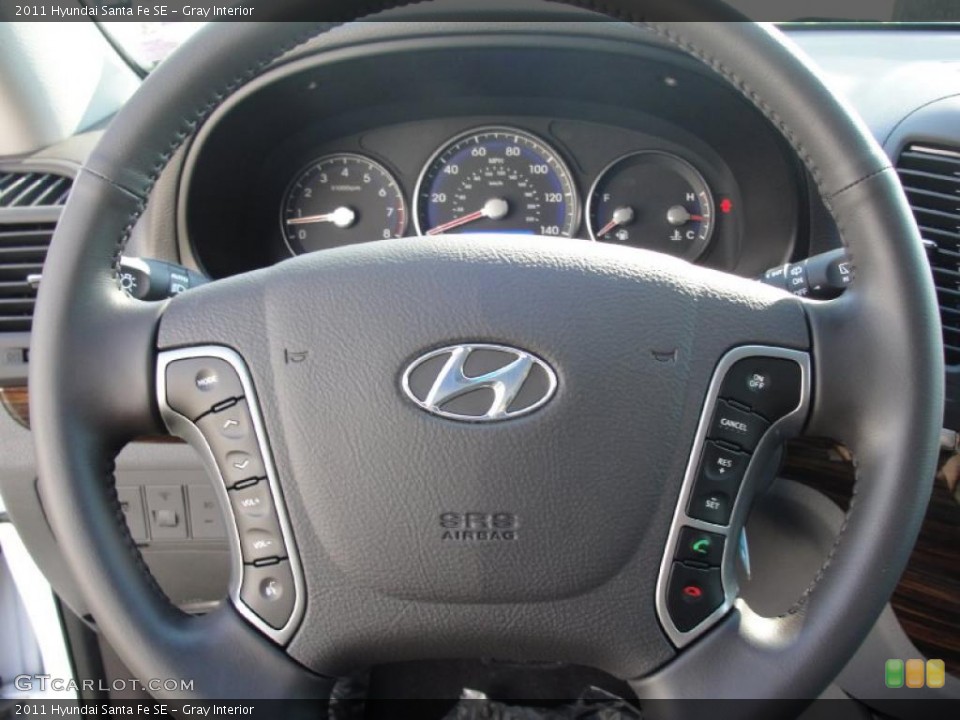 Gray Interior Controls for the 2011 Hyundai Santa Fe SE #46137796