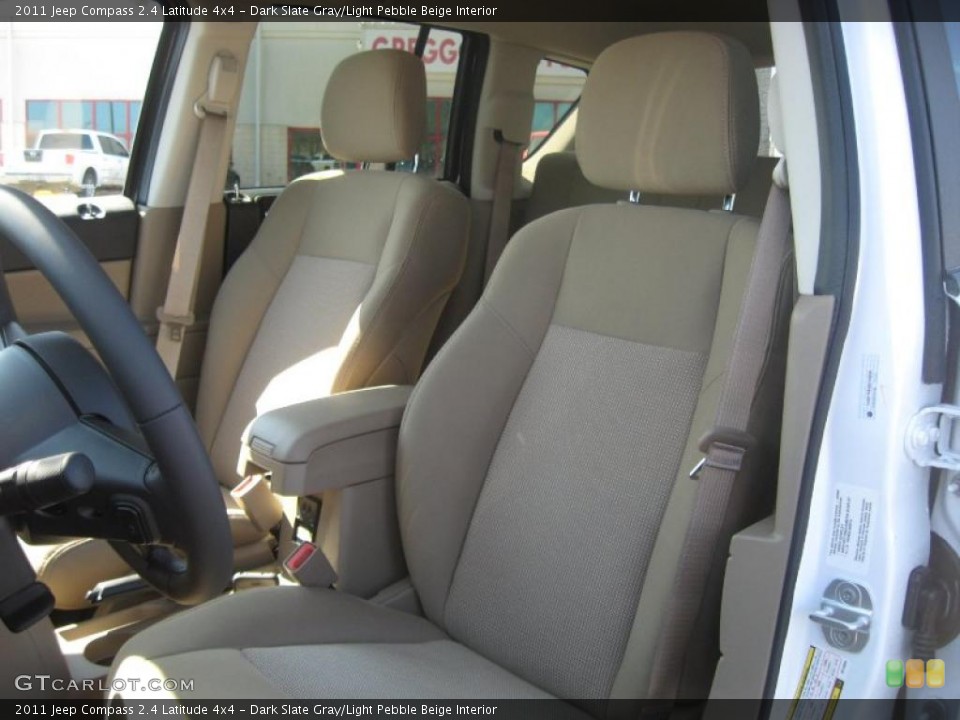 Dark Slate Gray/Light Pebble Beige Interior Photo for the 2011 Jeep Compass 2.4 Latitude 4x4 #46137928
