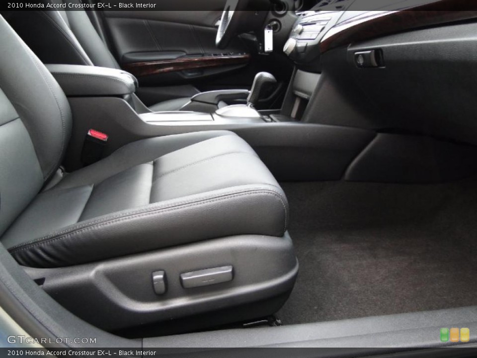Black Interior Photo for the 2010 Honda Accord Crosstour EX-L #46138543