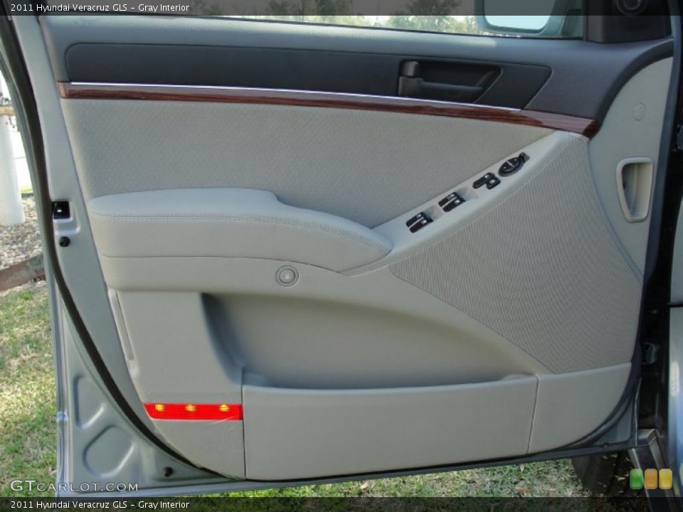 Gray Interior Door Panel for the 2011 Hyundai Veracruz GLS #46141721