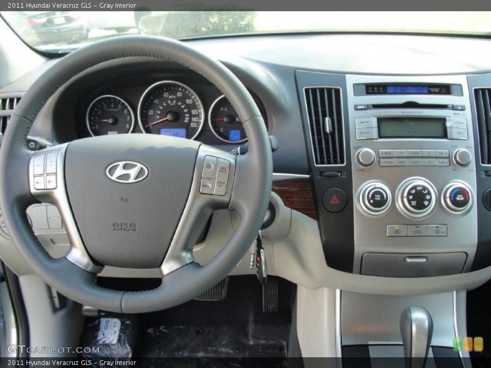 Gray Interior Dashboard for the 2011 Hyundai Veracruz GLS #46141759