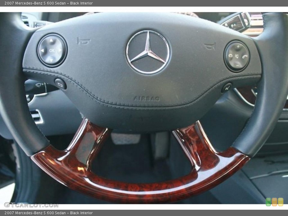 Black Interior Steering Wheel for the 2007 Mercedes-Benz S 600 Sedan #46141804