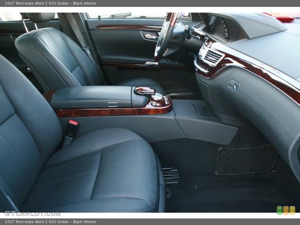 Black Interior Photo for the 2007 Mercedes-Benz S 600 Sedan #46141972