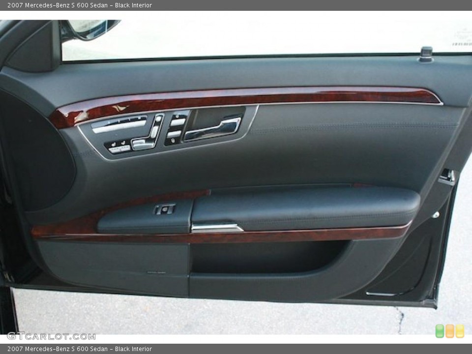 Black Interior Door Panel for the 2007 Mercedes-Benz S 600 Sedan #46142104