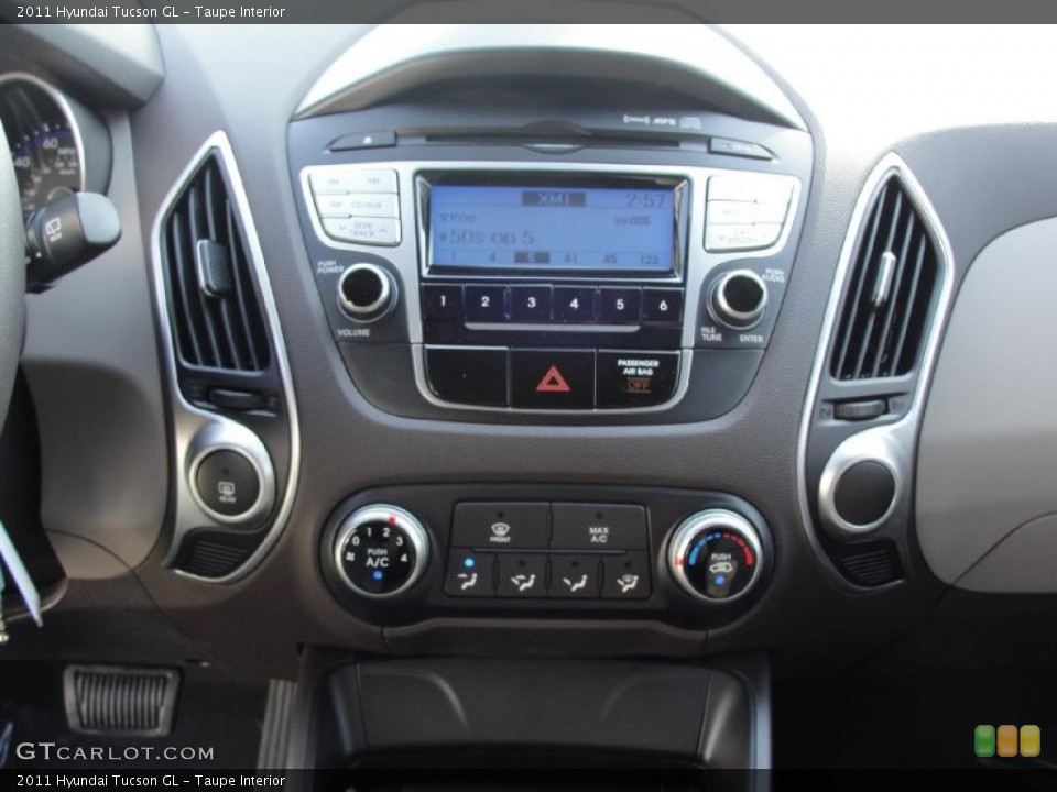 Taupe Interior Controls for the 2011 Hyundai Tucson GL #46142602